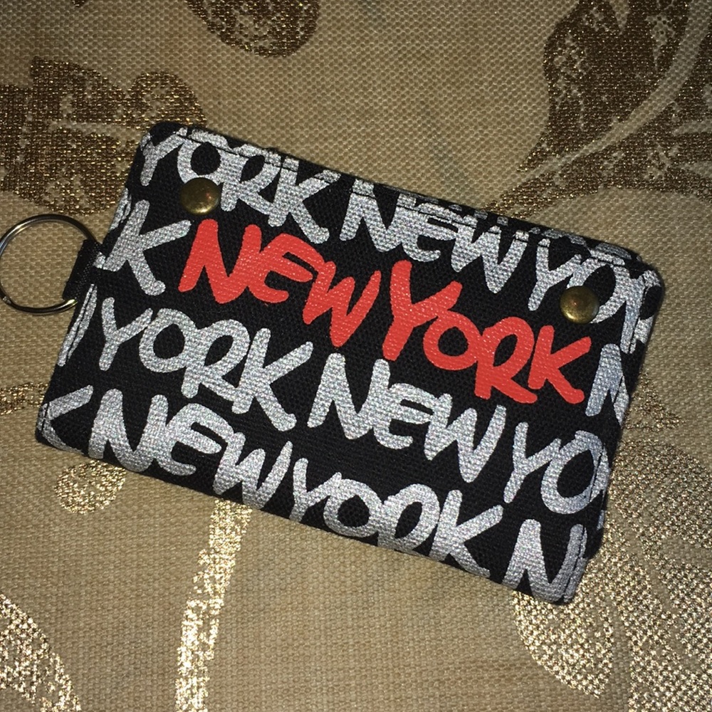 NEW YORK TRIFOLD WALLET >NEW< BLACK AND SILVER